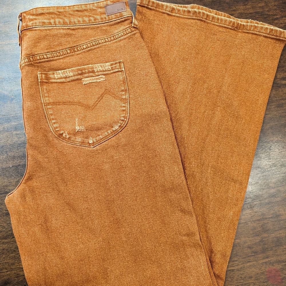 Boot Barn, NEW! with tags, women's button fly wide leg jeans - Picture 5 of 7